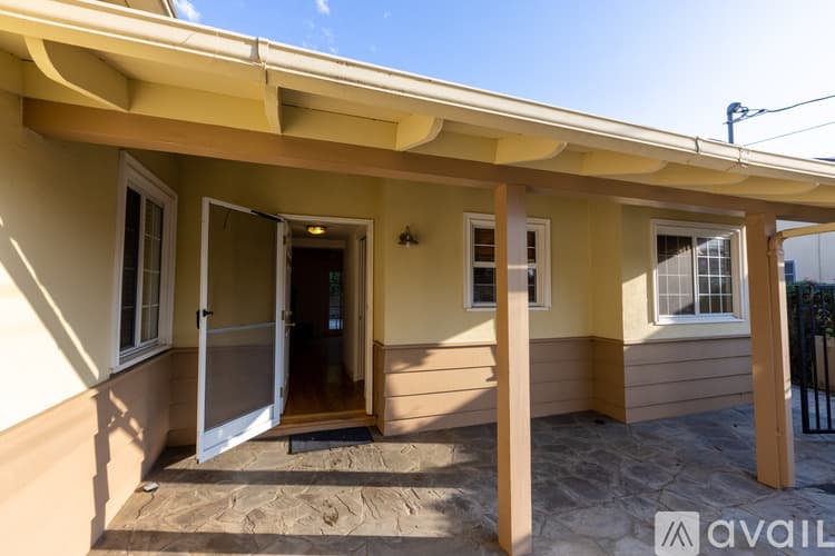 Los Angeles House: 23216 Friar Street