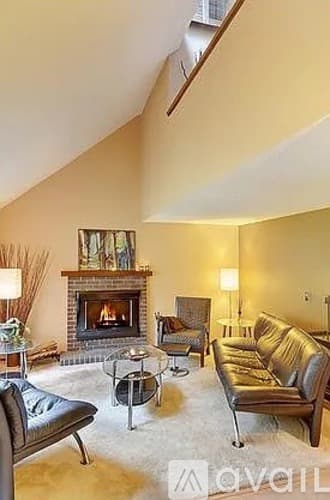 Bellevue House: 2440 140th Avenue Northeast