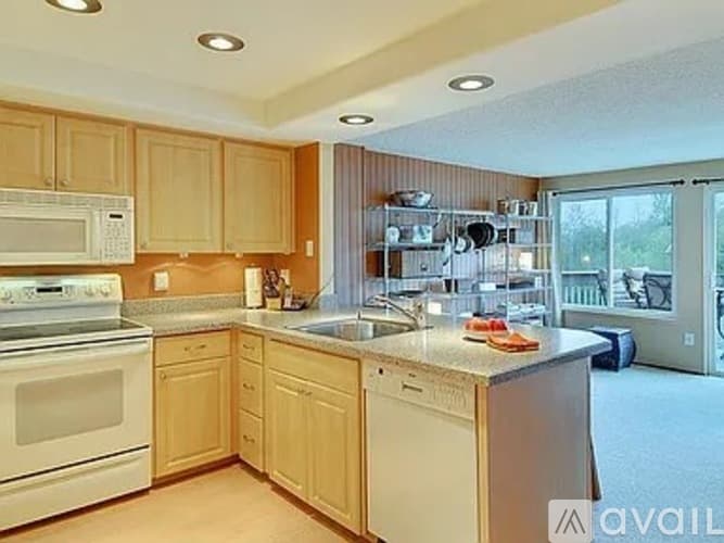 Bellevue House: 2440 140th Avenue Northeast