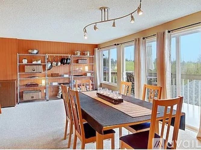 Bellevue House: 2440 140th Avenue Northeast