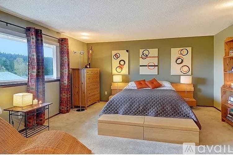 Bellevue House: 2440 140th Avenue Northeast