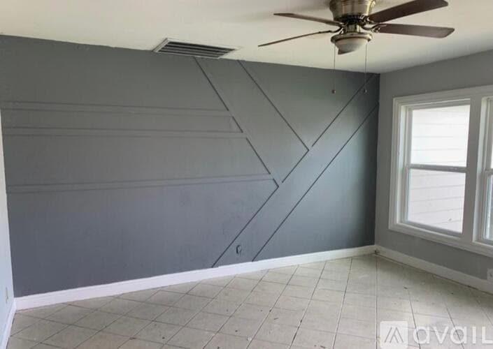 Fort Worth House: 5040 Mc Cart Avenue