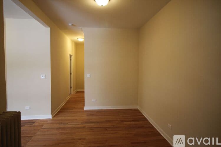 Evanston Apartment: 838 Sherman Ave