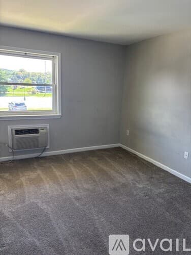 West Lawn Condo: 1334 W Wyomissing Blvd