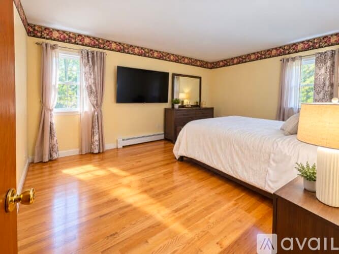 Mongaup Valley House: 16 Martin Ln