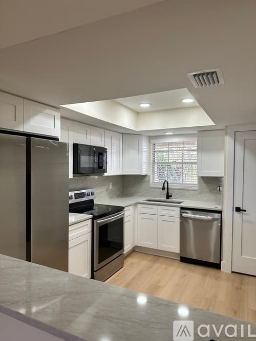 Tampa Condo: 10380 Carrollwood Lane