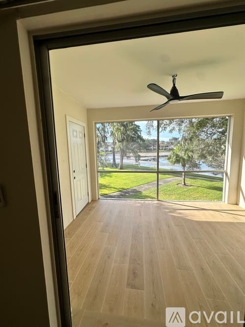 Tampa Condo: 10380 Carrollwood Lane