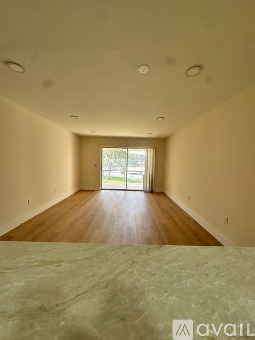 Tampa Condo: 10380 Carrollwood Lane