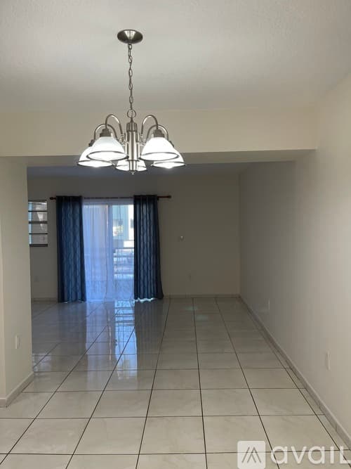 Miami Apartment: 11081 NW 7th St