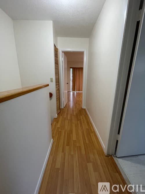 Miami Apartment: 11081 NW 7th St