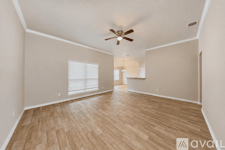 Temple House: 1035 Campbellton Dr