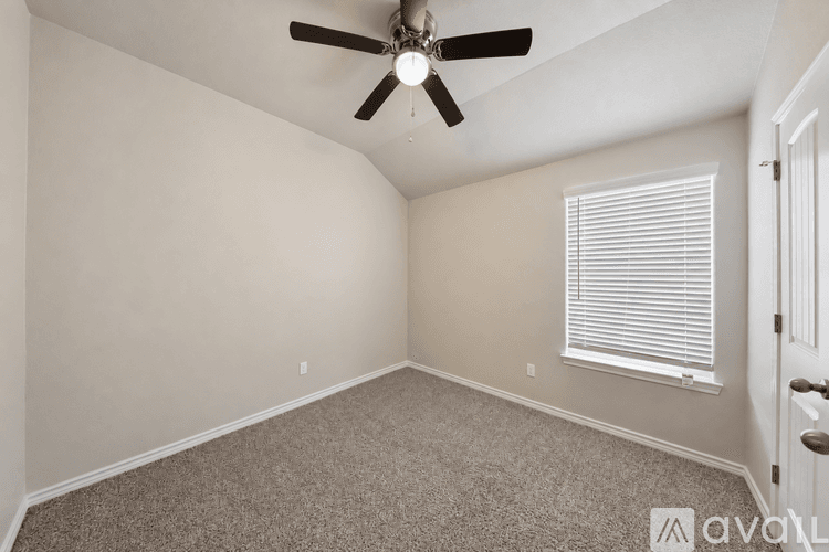 Temple House: 1035 Campbellton Dr