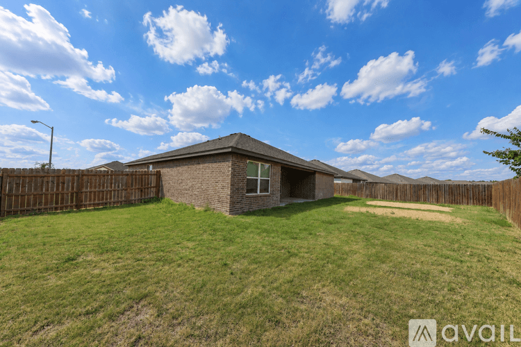 Temple House: 1035 Campbellton Dr
