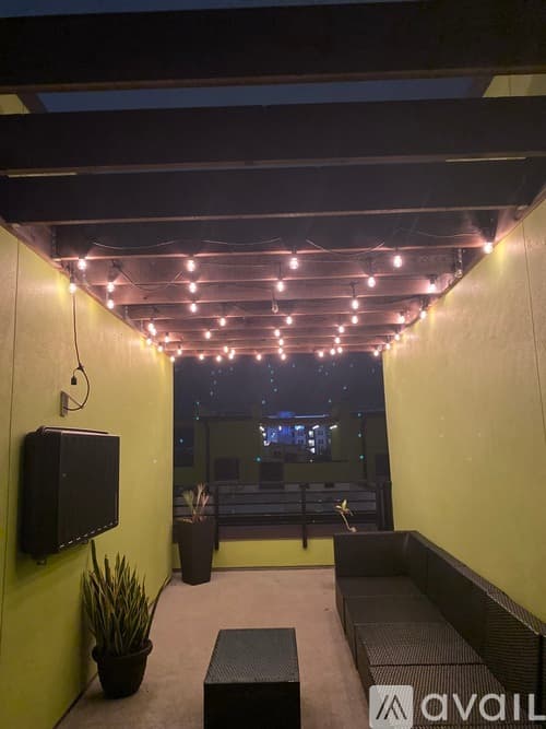 St. Petersburg Townhome: 947 Arlington Ave N