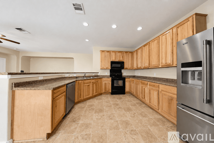 Temple House: 712 Tumbleweed Trail
