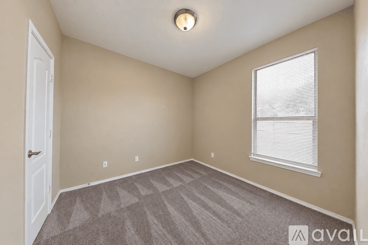 Temple House: 712 Tumbleweed Trail