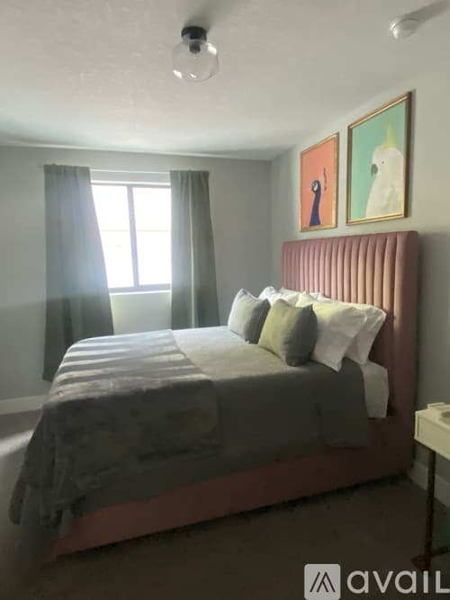 St. Petersburg Townhome: 947 Arlington Ave N