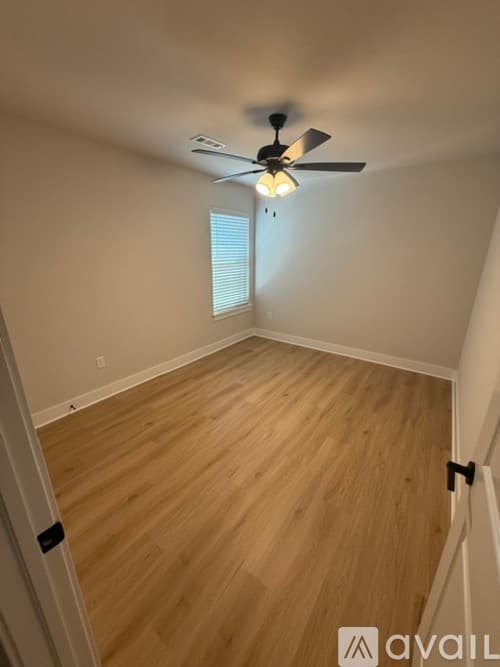 Fayetteville House: 4233 W Barhem Dr
