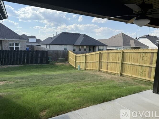 Fayetteville House: 4233 W Barhem Dr