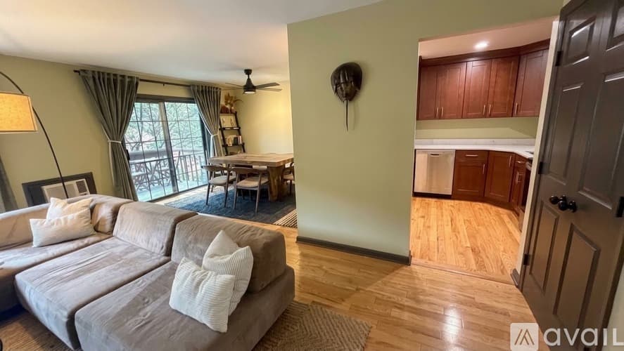 Stamford Condo: 197 Bridge Street
