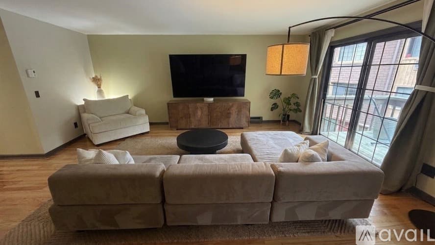 Stamford Condo: 197 Bridge Street