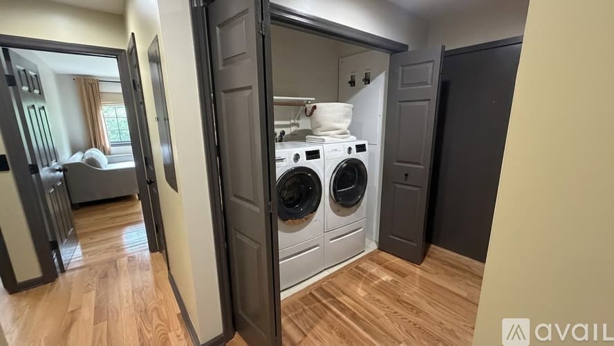 Stamford Condo: 197 Bridge Street