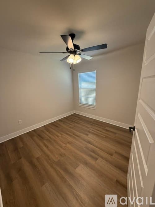 Fayetteville House: 4241 W Barhem Drive