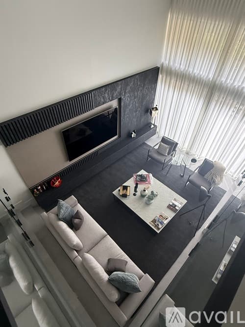 Boca Raton House: St Albans Dr