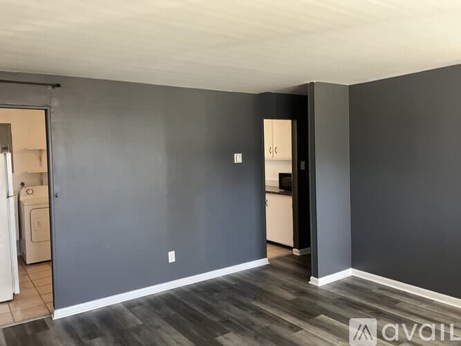 Brigantine Apartment: 300 Beach Ave E