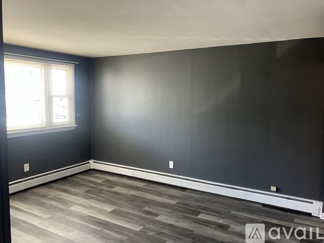 Brigantine Apartment: 300 Beach Ave E