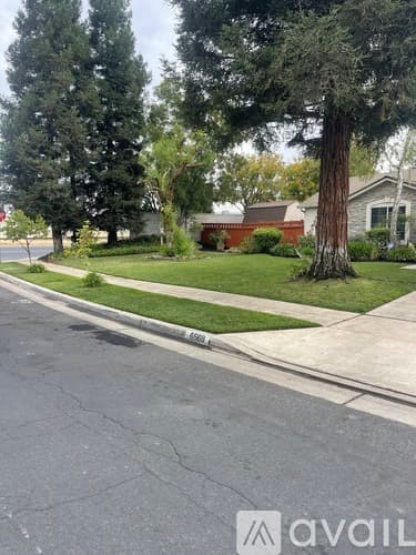 Fresno House: 6568 North Cornelia Avenue