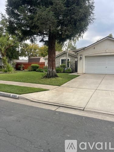Fresno House: 6568 North Cornelia Avenue