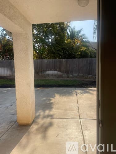 Fresno House: 6568 North Cornelia Avenue