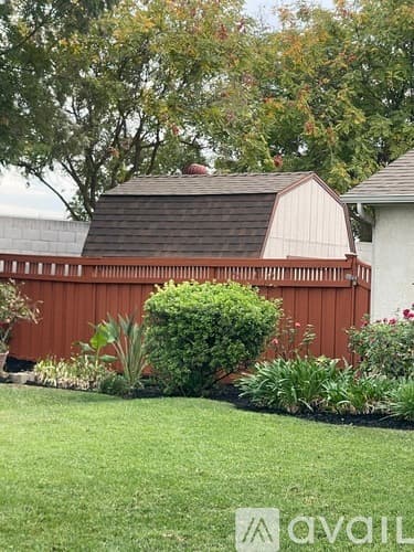 Fresno House: 6568 North Cornelia Avenue