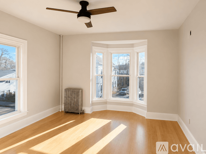 Portland Apartment: 115 Woodford Street