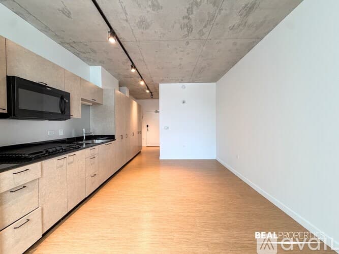 Chicago Apartment: 1515 N Fremont St