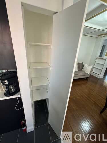New Haven Apartment: 13 Blake Street