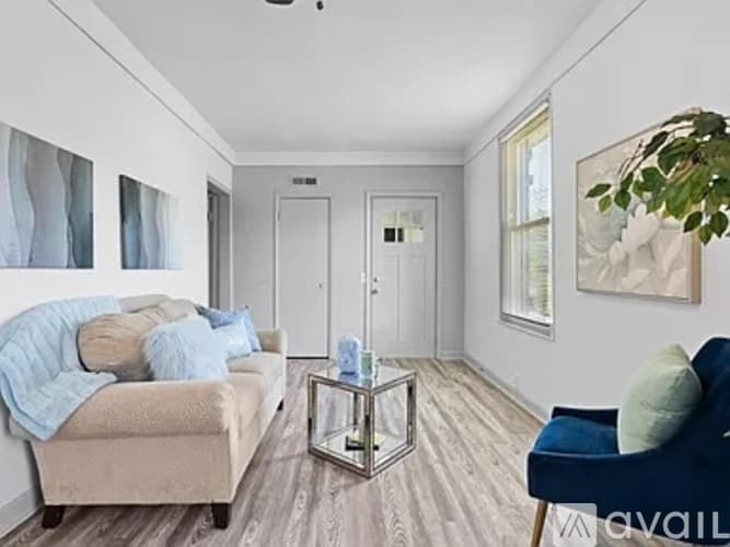 Lenexa House: 8852 Woodland Road