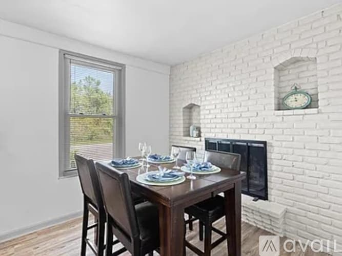 Lenexa House: 8852 Woodland Road