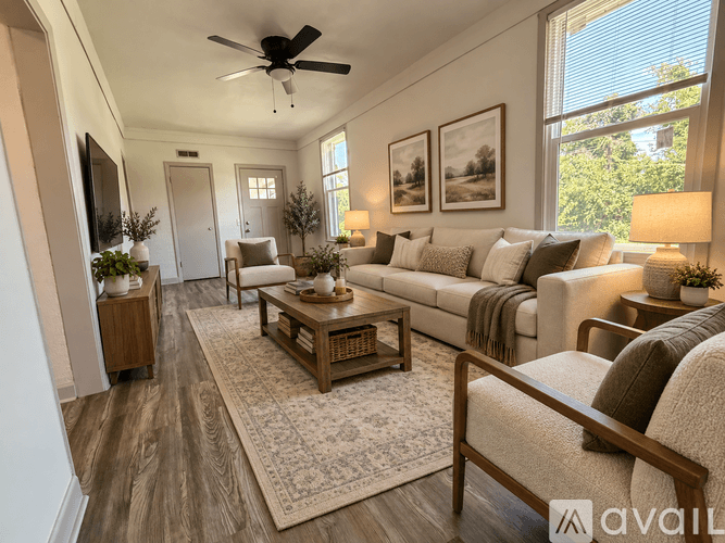 Lenexa House: 8852 Woodland Road