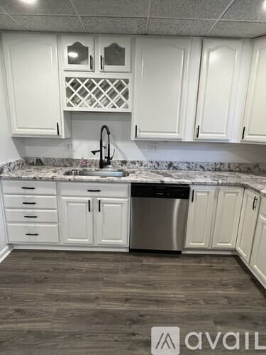 Gainesville House: 6620 Little Mill Rd