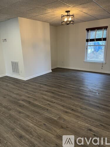 Gainesville House: 6620 Little Mill Rd