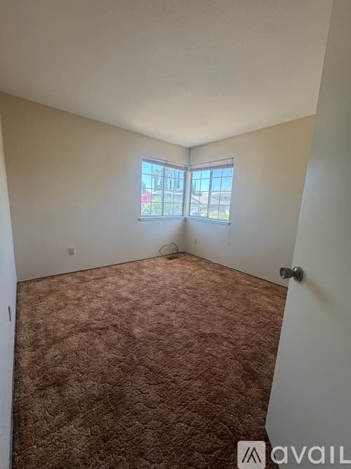 Pittsburg House: 3732 Gladstone Drive