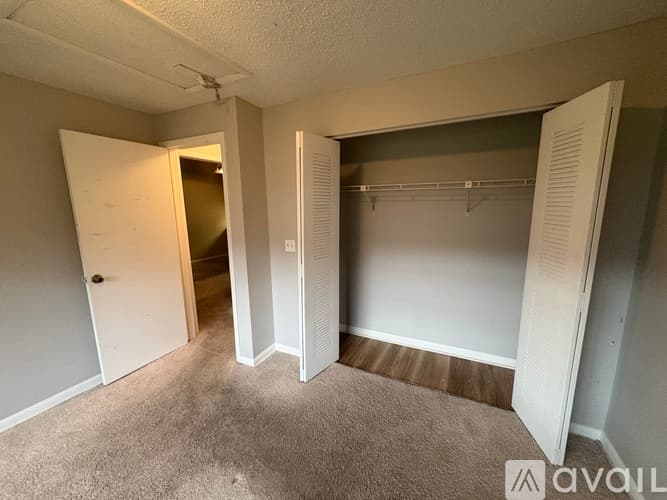 Temple Terrace Apartment: 5039 Bordeaux Village Pl