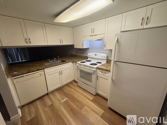 Temple Terrace Apartment: 5039 Bordeaux Village Pl