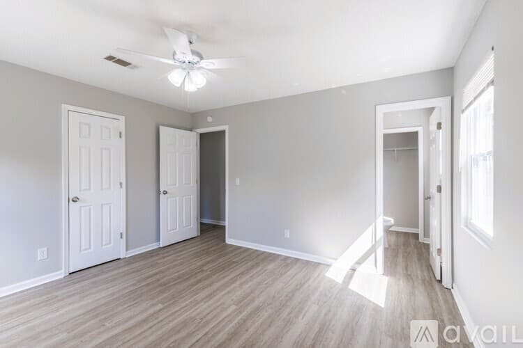 Hinesville House: 1108 Mary Ann Dr