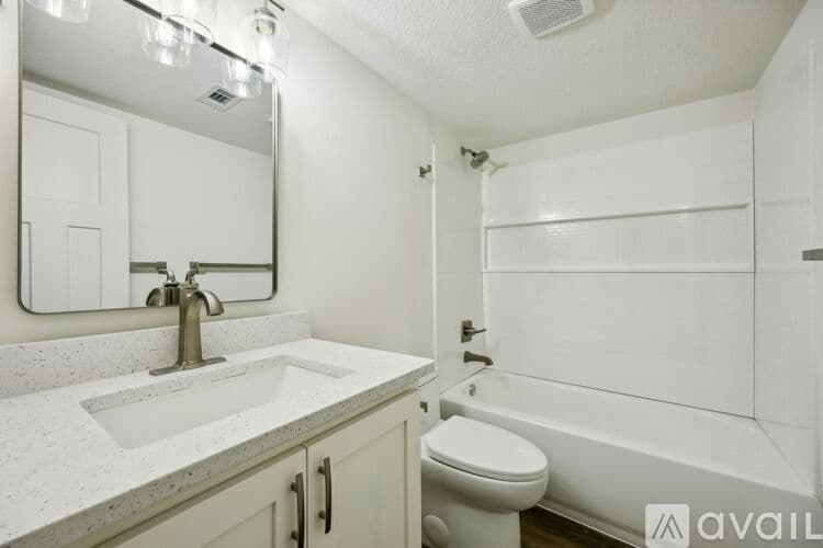Kingsland Townhome: 158 Clarks Bluff Road