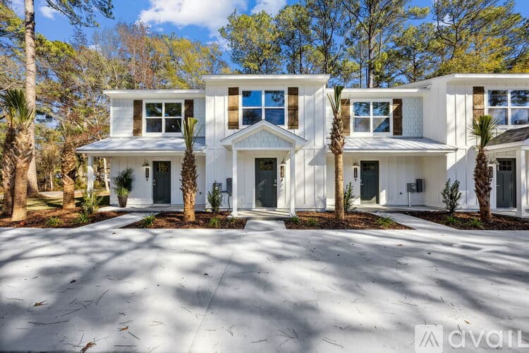 Kingsland Townhome: 158 Clarks Bluff Road