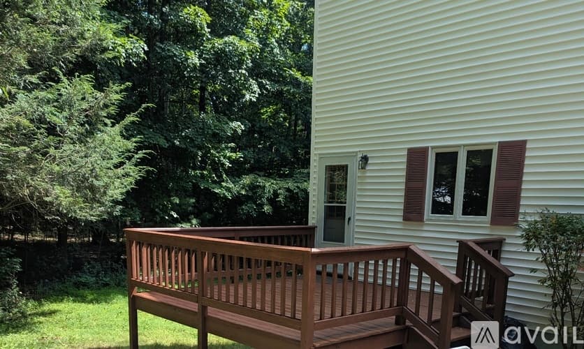 Southbury Apartment: 900 Old Waterbury Rd