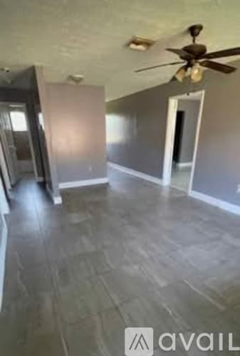 Hollywood Apartment: 6111 Pierce St